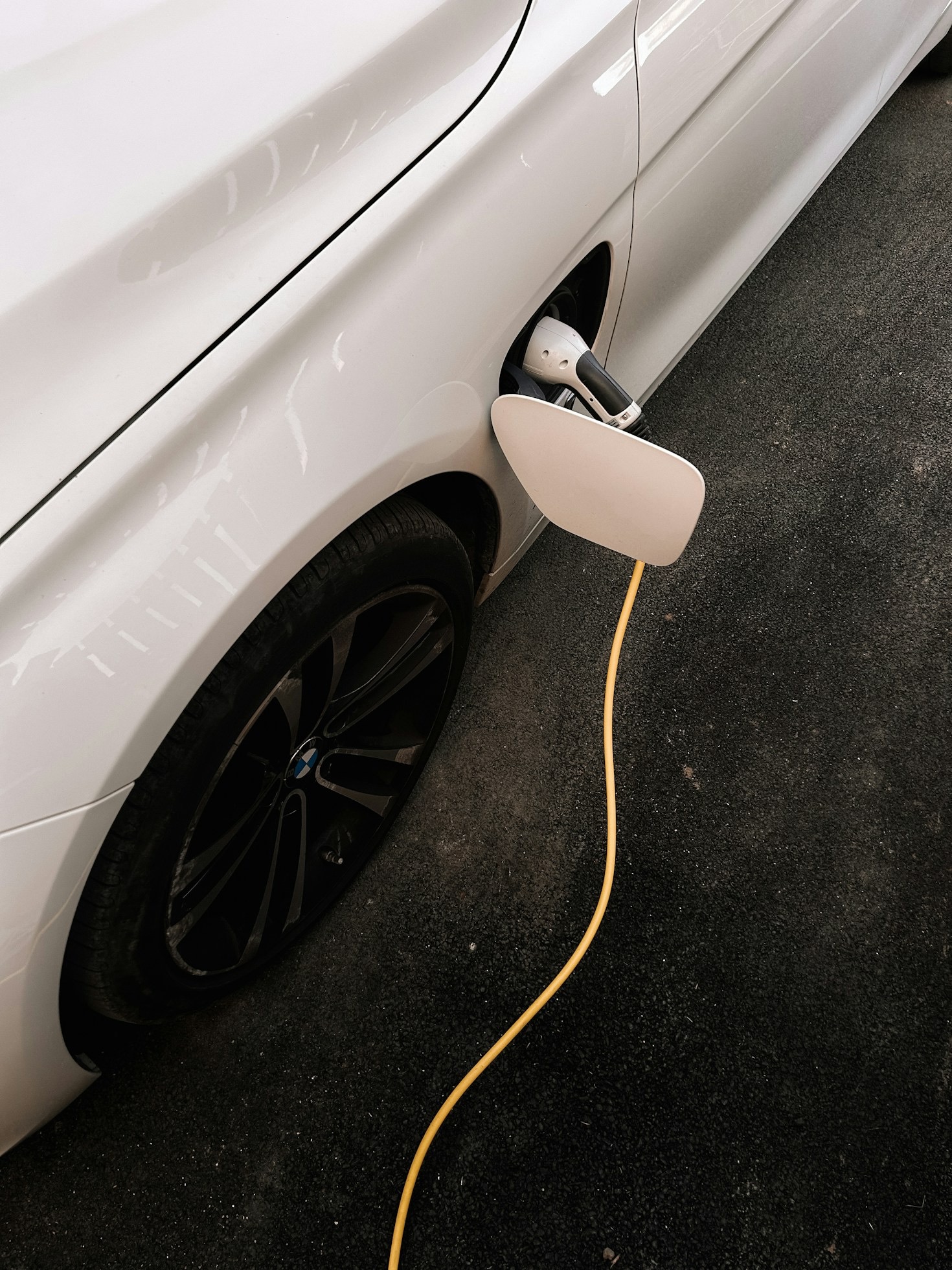 Andy Castro responde: Preguntas comunes sobre autos eléctricos